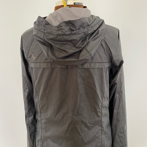 Lole Black Hooded Jacket - Picture 4 of 14